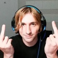 Женя Большаков