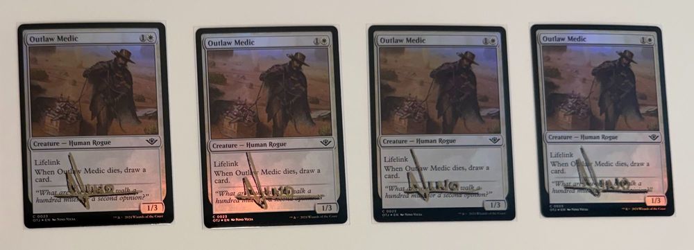 1557576332_07OutlawMedicPlaysetFoilSignedByNinoVecia.thumb.jpeg.157eb623027e7fa8f2e5873aae61658a.jpeg